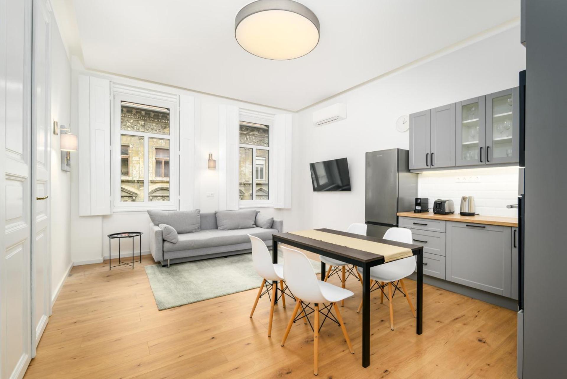 Appartement Modern Penthouse In A Century Old Building *